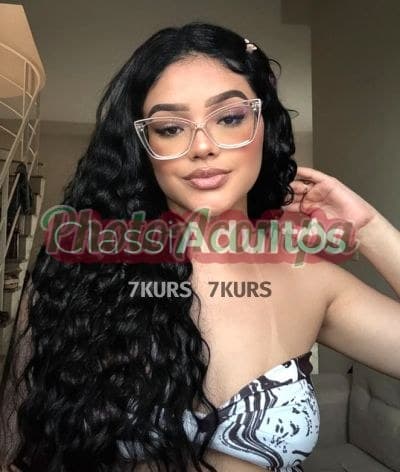 Júlia, 18 anos — acompanhante em Jardins