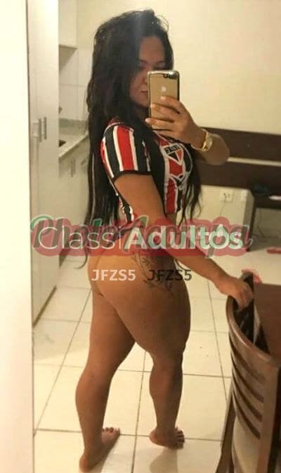 Julie no Rio de Janeiro — atendimento com hora marcada