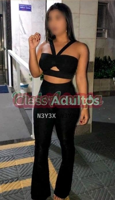 Lara — acompanhante no Rio de Janeiro com atende hotel