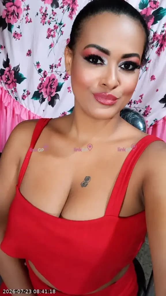 Morena Safadinha — acompanhante em Trindade