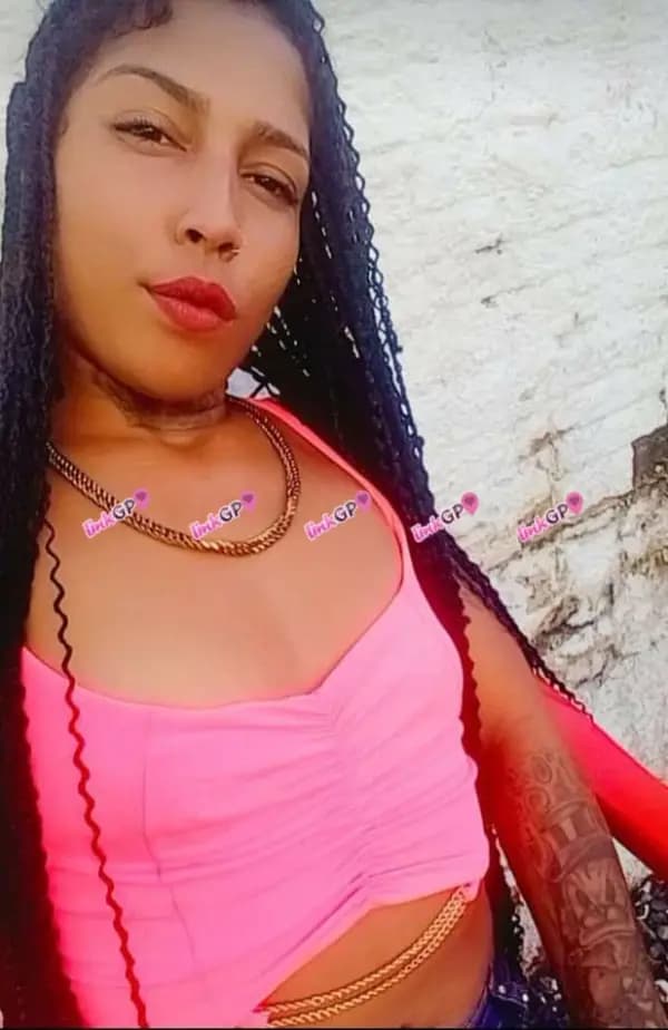 Pamela Mello — acompanhante em Joinville