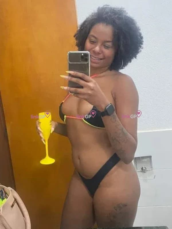 Vitória Sayão — acompanhante em Bambuí