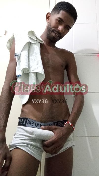 Douglas Ferreira Duarte — acompanhante masculino em Queimados