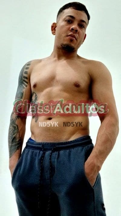 Felipe Lins — acompanhante masculino em São José