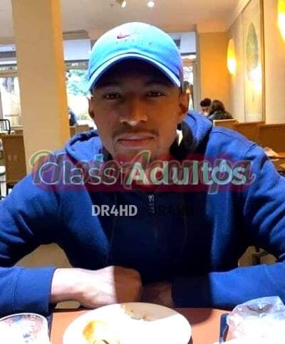 Henrique, 23 anos — acompanhante masculino em São Paulo