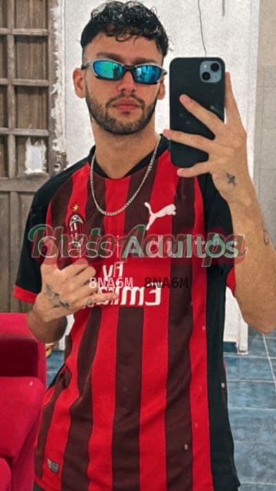Ítalo — garoto de programa e acompanhante masculino no Recife
