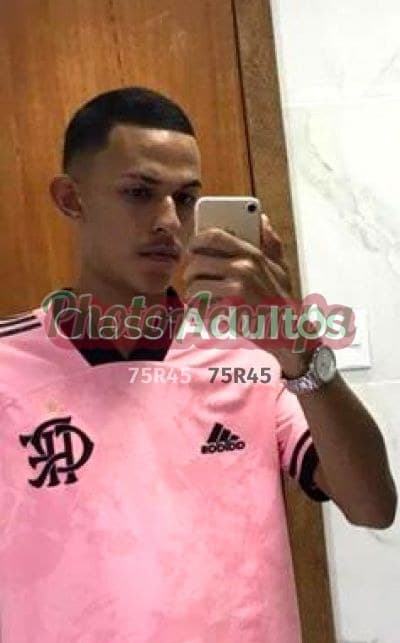 Júnior — garoto de programa e acompanhante masculino no Rio de Janeiro