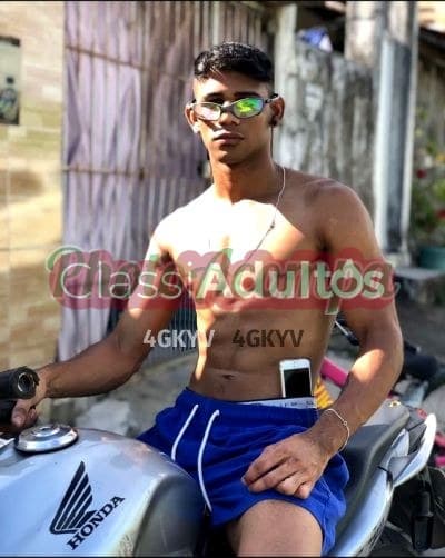 Petkovic — acompanhante masculino no Recife