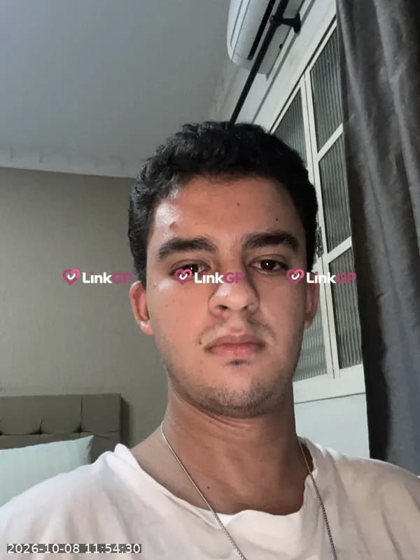 Silvio — acompanhante masculino em Volta Redonda