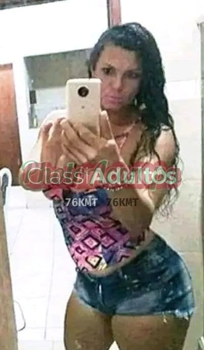 Ángel — travesti no Rio de Janeiro com beijo na boca