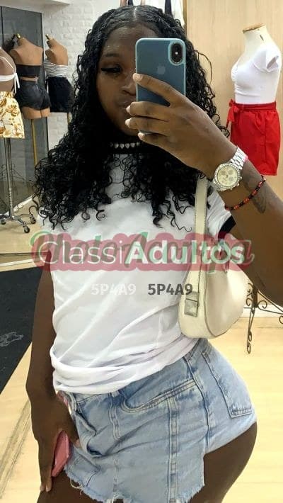 Kimbili — travesti no Rio de Janeiro