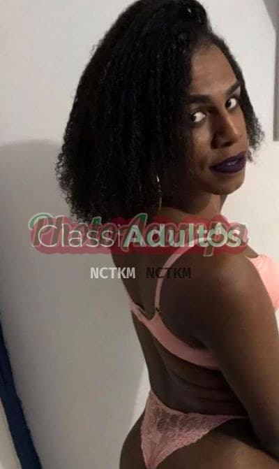 Mikaella — travesti no Rio de Janeiro