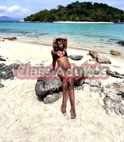 Morena — travesti no Rio de Janeiro (rena)
