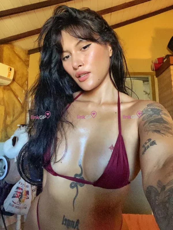 Angel asiática — videochamada erótica e sexting online