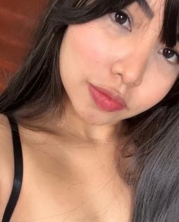 Bella Skye — videochamada erótica e sexting online