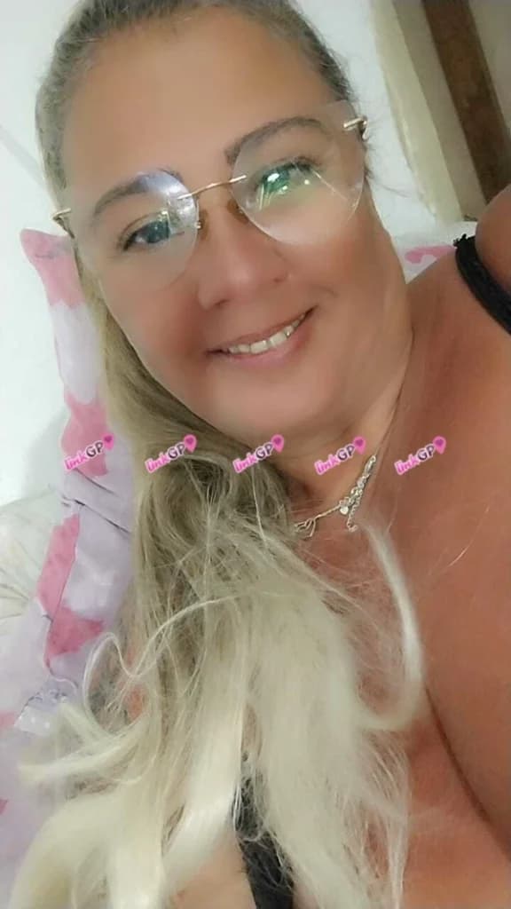 Fabia Cremosa — videochamada erótica e sexting online
