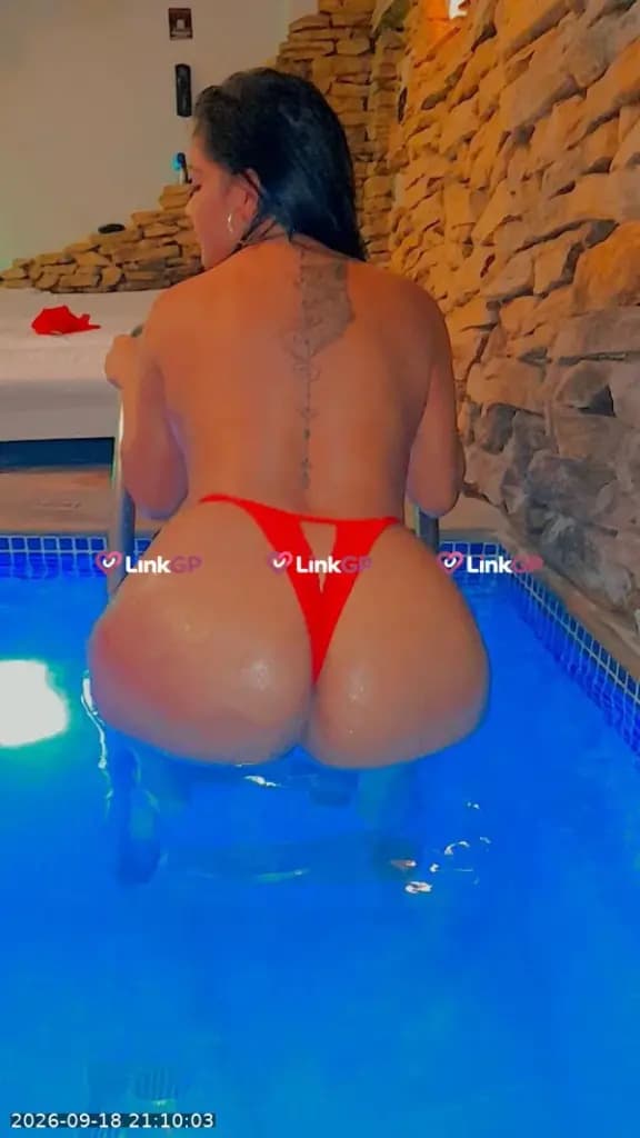 Jade Noir — videochamada erótica e sexting online