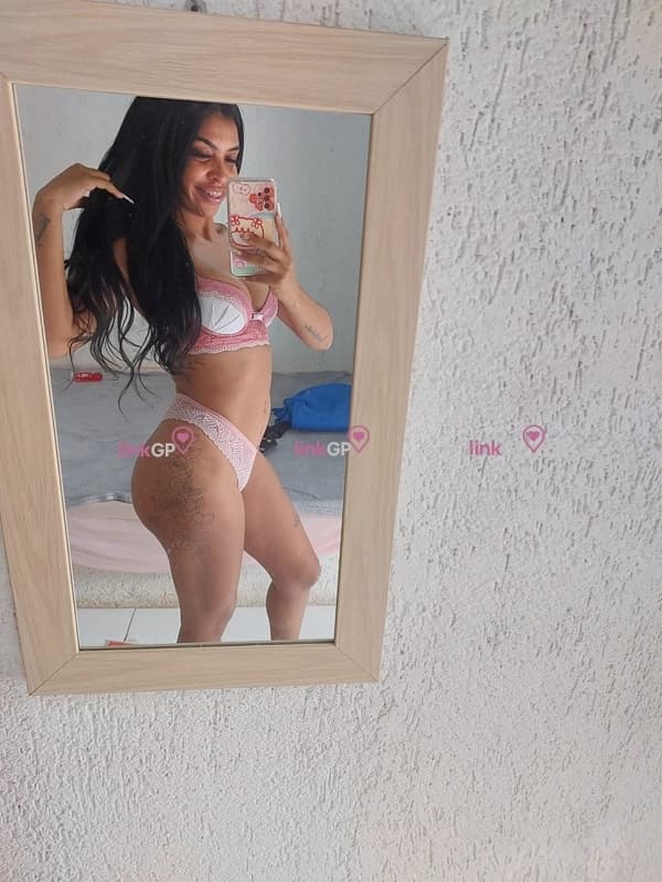 Julia, 19 anos — videochamada erótica e sexting online