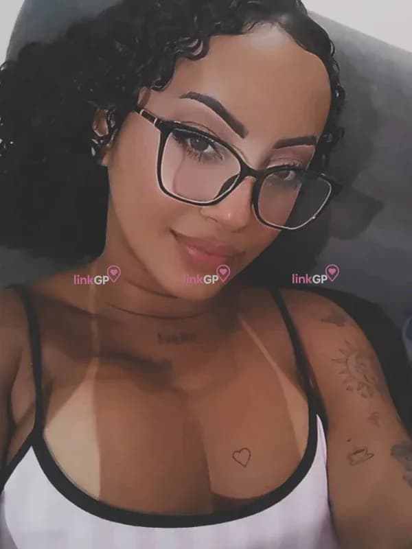 Melzinha — videochamada erótica e sexting online