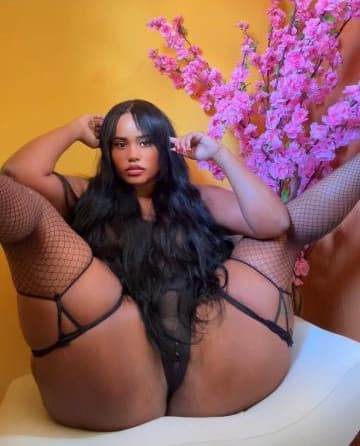 Morena Luminosa — sexo virtual por videochamada