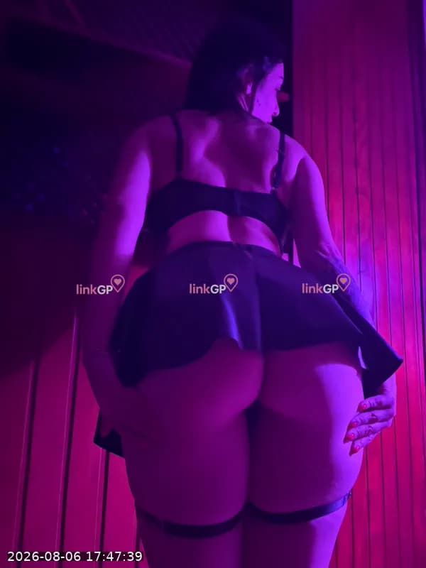 Perséfone Hagne — sexo virtual por videochamada