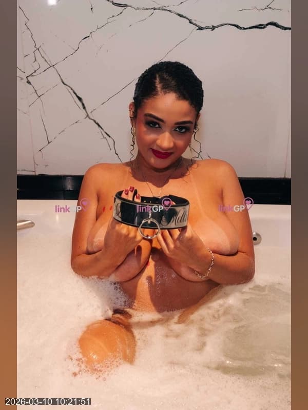 Queen Mellzn — videochamada erótica e sexting online